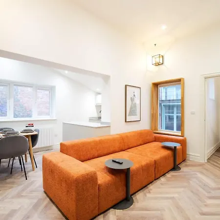 Riff At The Heim * مانشستر