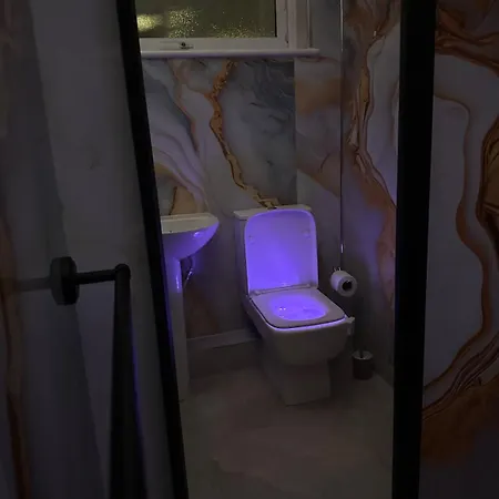 Elite 1-bedroom Flat Apartment