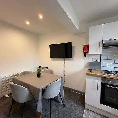 Casa Cove 2br Flat Free Parking, 5 Min To Hospital *