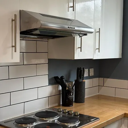 Casa Cove 2br Flat Free Parking, 5 Min To Hospital *