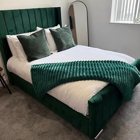아파트 The Emerald 1br Near Etihad & Coop Live
