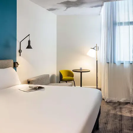 Ibis Centre Princess Street 3*