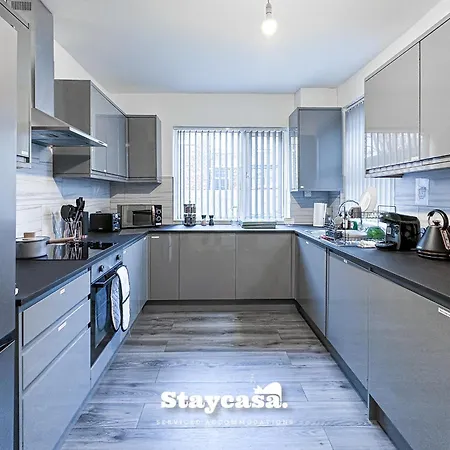 Pensjonat Ashfield Co-living - Private Self-cater Manchester