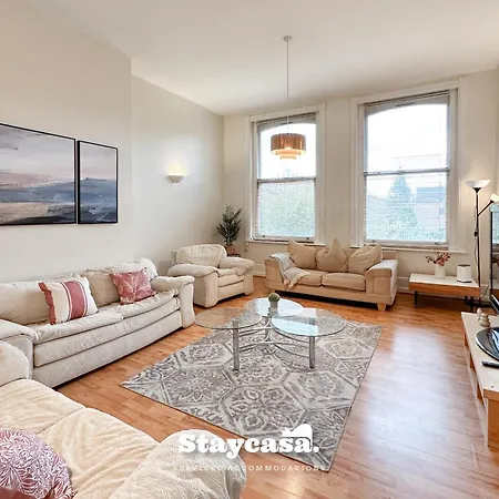 Сasa de vacaciones Carlton Co-living - Private Self-cater *