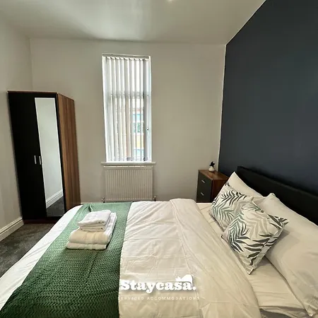 Daisybank Co-living - Private Self-cater Сasa de vacaciones Mánchester
