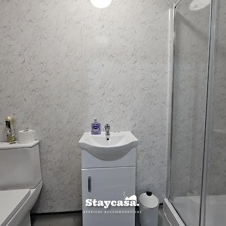 Landcross Co-living - Private Self-cater