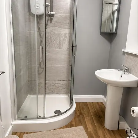 Stylish 1br Retreat Near Centre 아파트