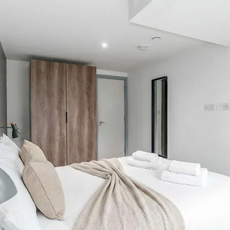Modern 3bed Flat In W Security Apartmán