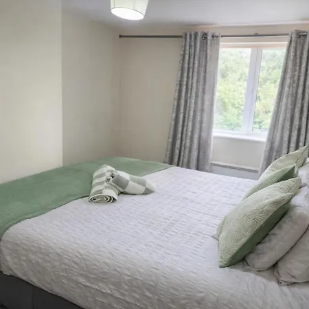 Stylish 1Br Escape For City Breaks