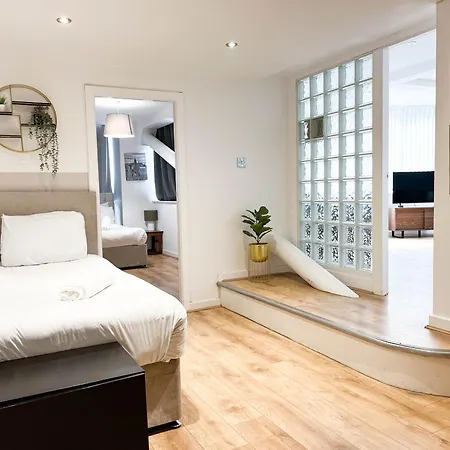 Apartamento Spacious 2br 2ba Centre Sleeps 5