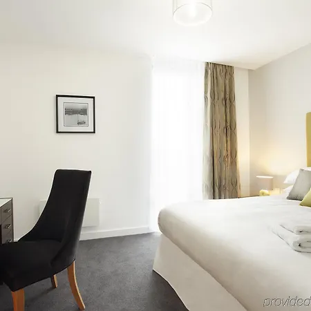 Cove Minshull Street