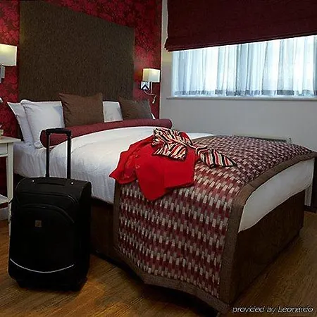 High Street Townhouse Apartahotel