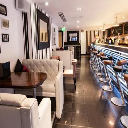 The Alan Hotel
