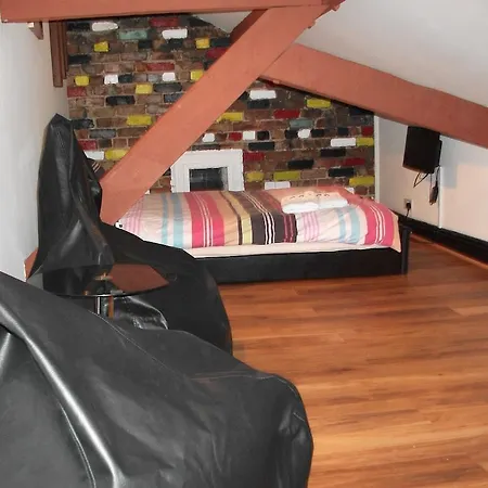 فندق مبيت وإفطار Media House