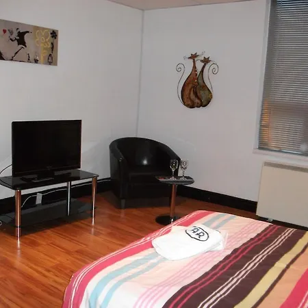 فندق مبيت وإفطار Media House *