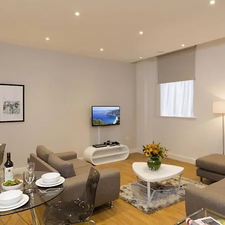 Cove Minshull Street Apartmanhotel 4*