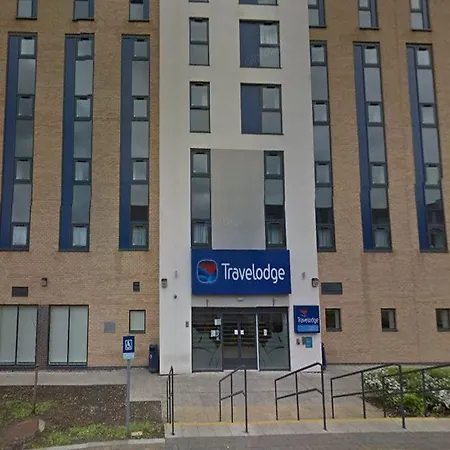 Отель Travelodge Salford Quays Манчестер