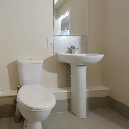 City Gate Apartment *
