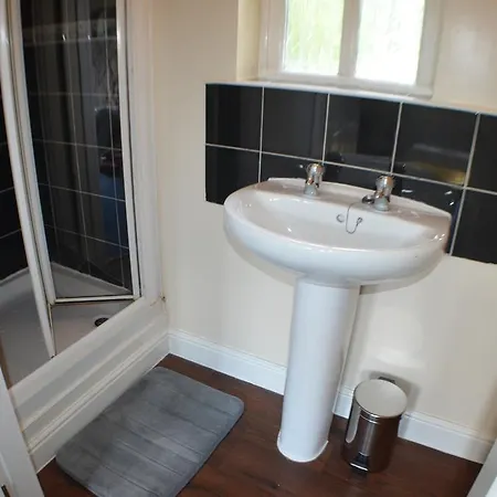 Πανσιόν Schuster House