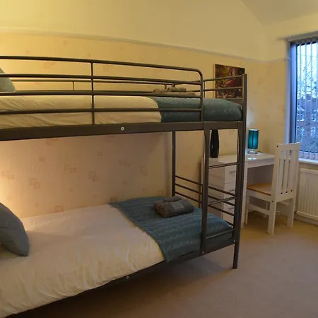 Sandy House Pensión *