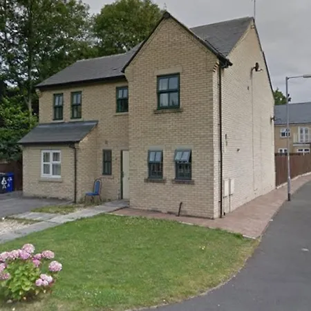 Πανσιόν Schuster House