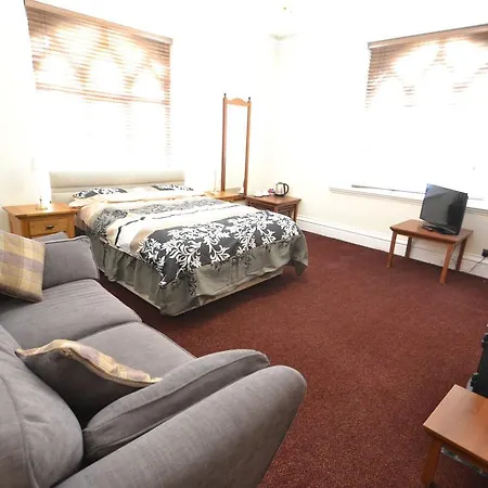 The Milverton 3* Manchester