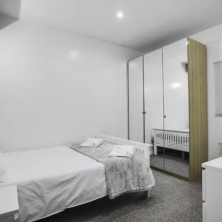 Express Building Apartment