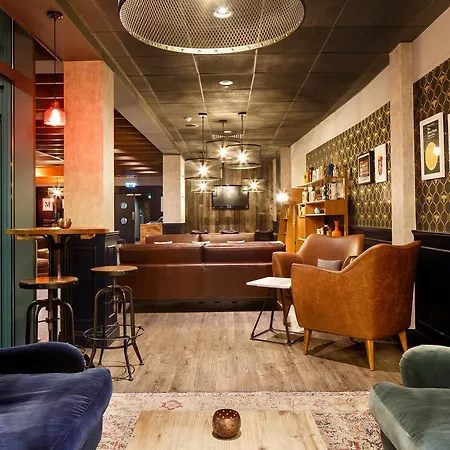 Ibis Centre 96 Portland Street 3*