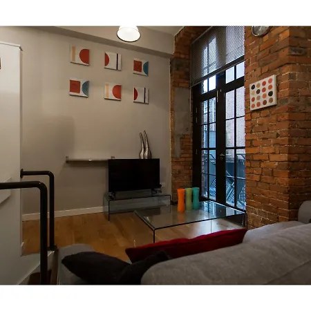 Апартаменты Stylish 2-bedroom Flat In Central
