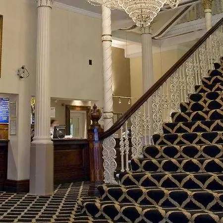 Hotel Britannia Centre 3*