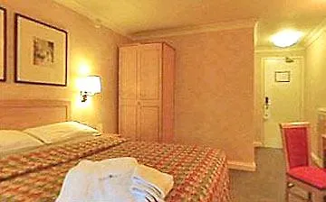Hotel Avant 4*