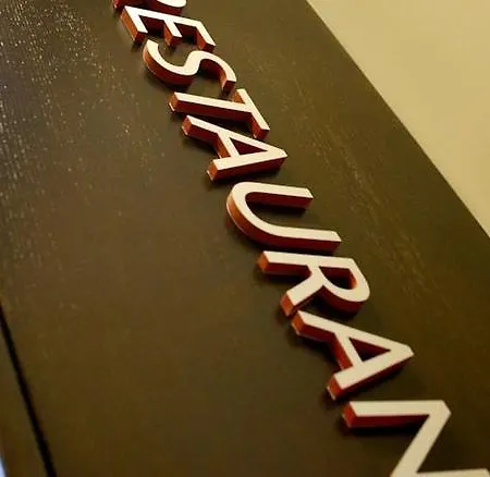 Leonardo - Formerly Jurys Hotel