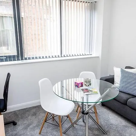Studio In Central Apartment *