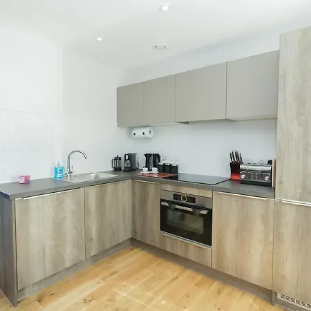 Boutique Chic And Terraced Waterside