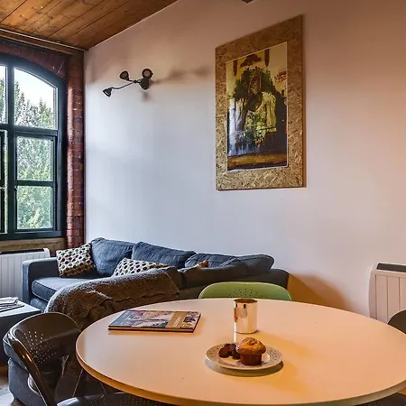 Апартаменты Beautiful 2 Bedroom Converted Industrial Mill *