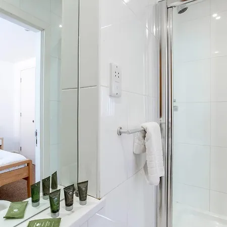 Апартаменты Truly Impressive City Centre 3br Flat *