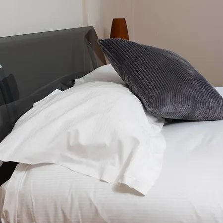 Amazing 2 Bed Flat In The Heart Of Piccadilly דירה מנצ'סטר