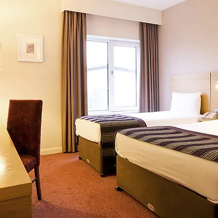 Leonardo Hotel 4*