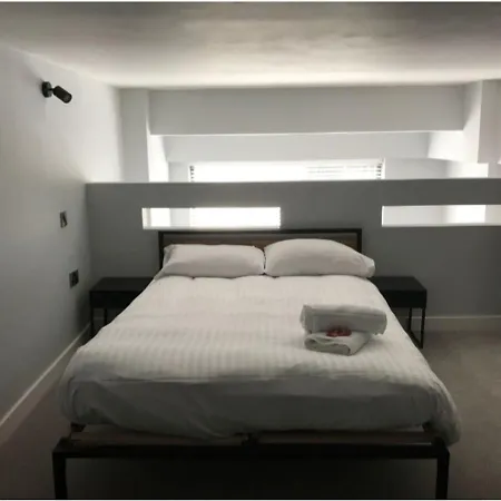 Stylish And Modern 1-br Flat In Ancoats, Sleeps 4 Апартаменты Манчестер