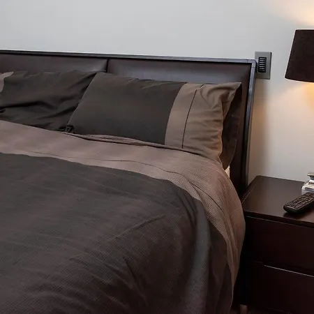 Apartmán Amazing Spacious 2 Bed Duplex Penthouse W Balcony