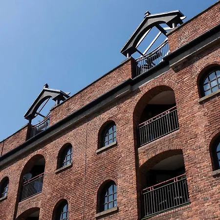 Amazing Spacious 2 Bed Duplex Penthouse W Balcony Manchester
