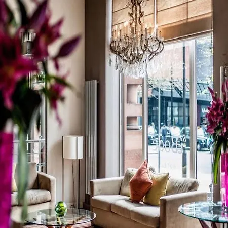 Abode Hotel 4*