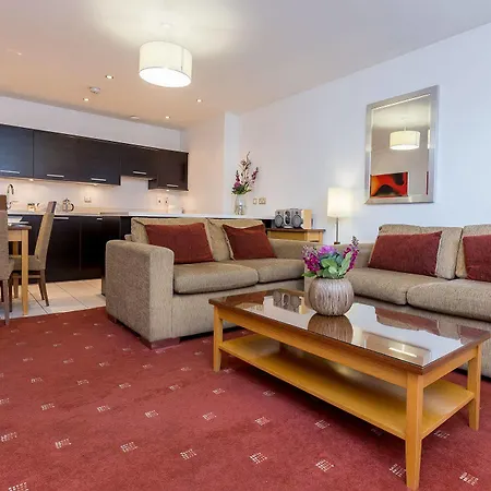 Premier Aparthotel