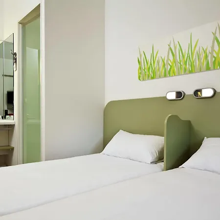 Hotel Ibis Budget Centre Pollard Street 2*