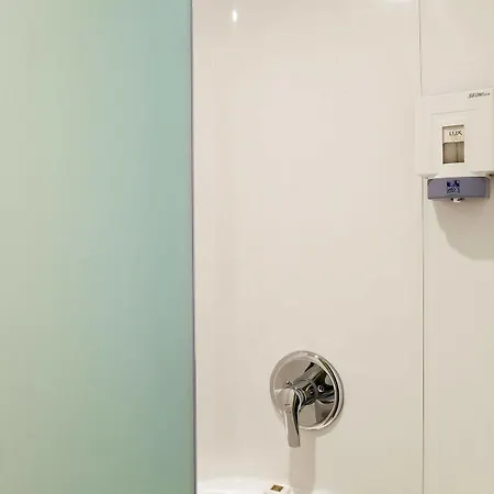 Hotel Ibis Budget Centre Pollard Street 2*