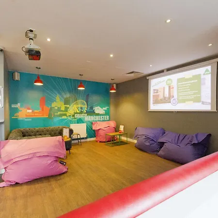 Yha Hostal