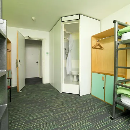 Yha Hostal