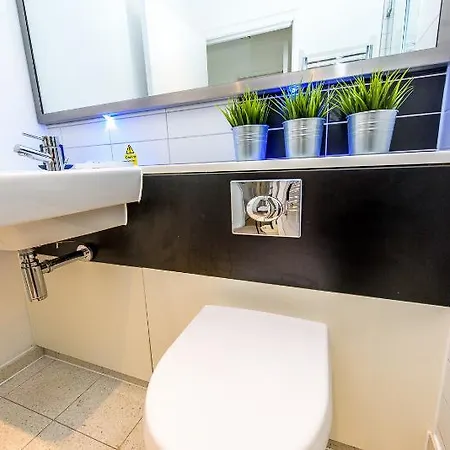 Approved Serviced Skyline Apartment Manchester