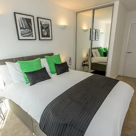 Apartment Approved Serviced Skyline *