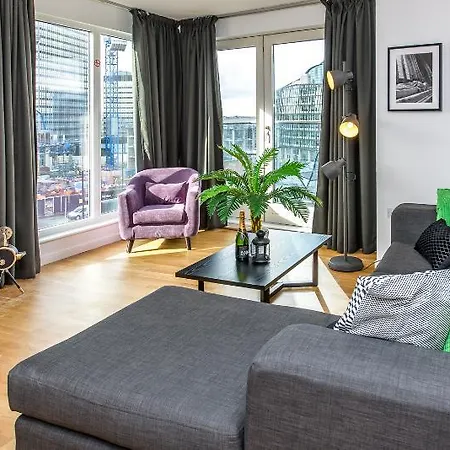 Apartment Approved Serviced Skyline *